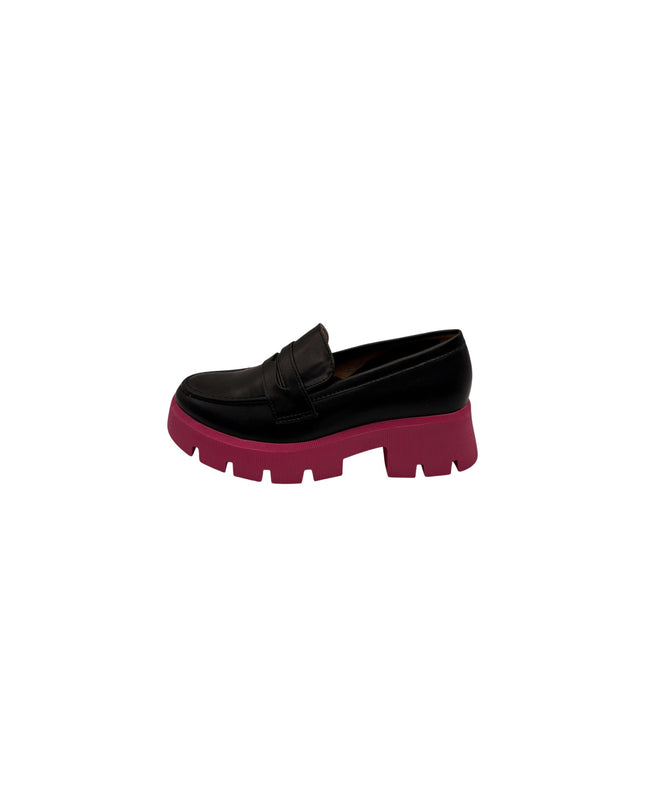 Chunky Loafer – Schwarz mit pinker Profilsohle